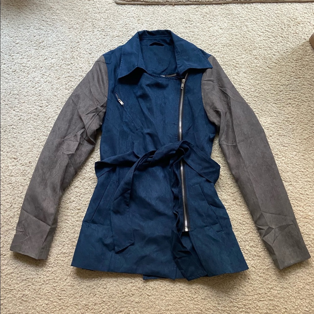 Light weight jacket